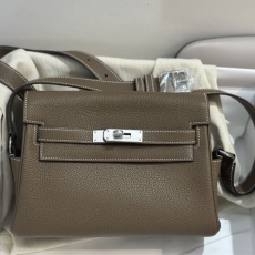 Hermes Kelly Messenger